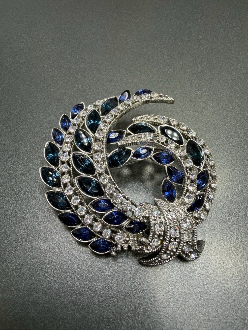 😎30%off Avon 120th Anniversary Silver and Deep Blue Brooch #21SB